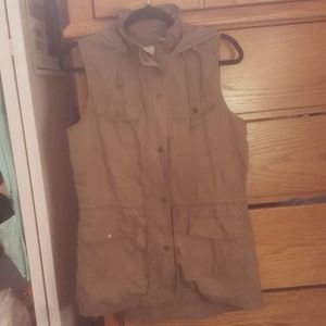 Mudd hooded utility vest